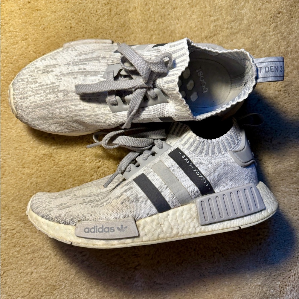 ADIDAS NMD R1 JAPAN GLITCH